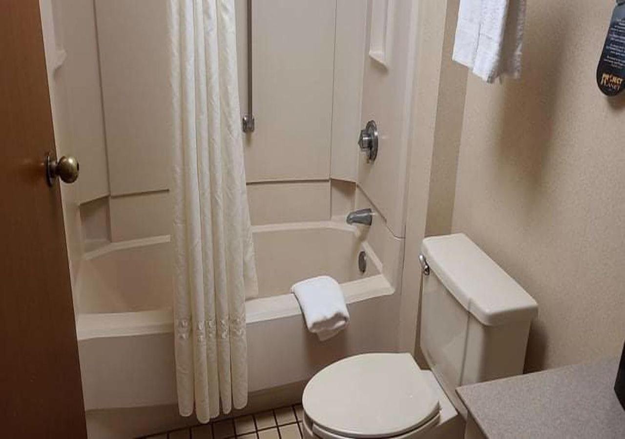 Auburn Place Hotel & Suites Кейп-Жирардо Экстерьер фото