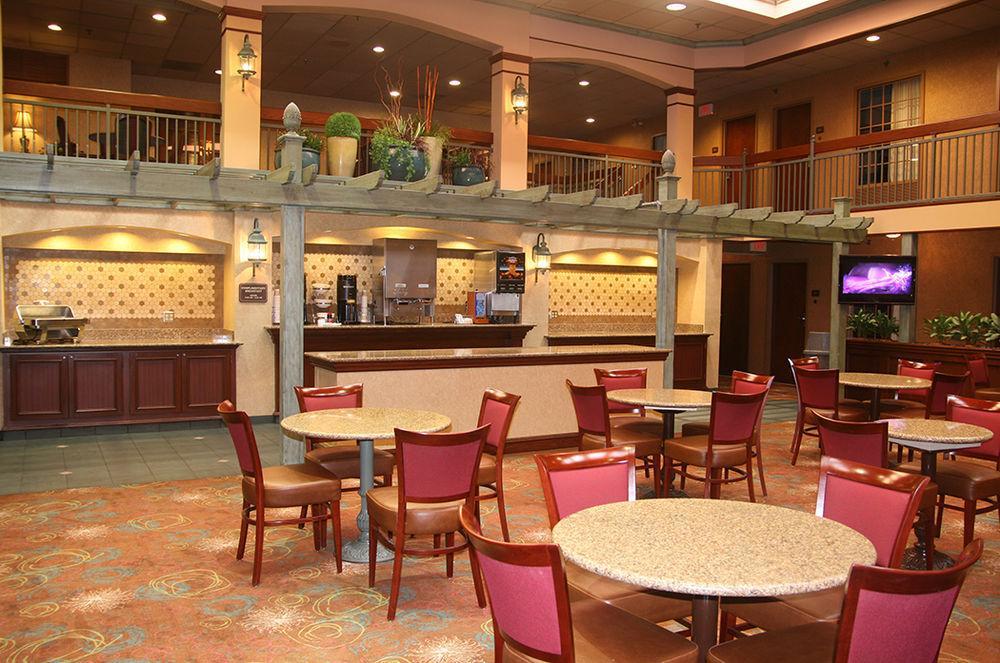 Auburn Place Hotel & Suites Кейп-Жирардо Экстерьер фото